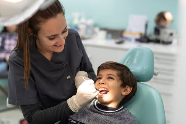 Best Dentist for Tooth Abscess  in Pearisburg, VA
